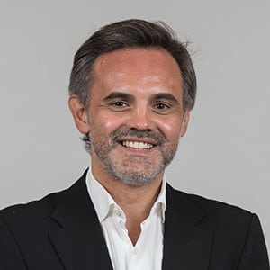 GEN Simao Oliveira LAA 0387 300 x 300