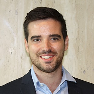 Pedro Santos Alves 300 x 300|Pedro-Santos-Alves-547x470