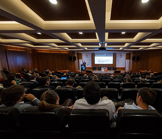 Debate OE 2026 Plateia 2 547x470